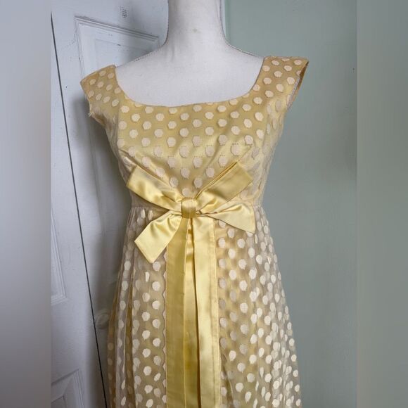 1950s/60s Baby Doll Empire Waist Yellow Polka Dot Dress - Picture 2 of 15
